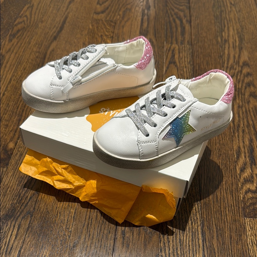 NIB Stylechild Jaymes Sneakers with Star Design size 28 (size 11)